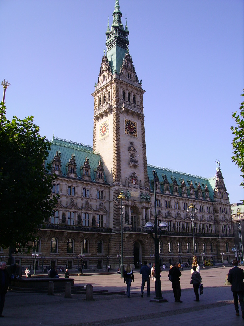 http://www.hamburger-rathausmarkt.de