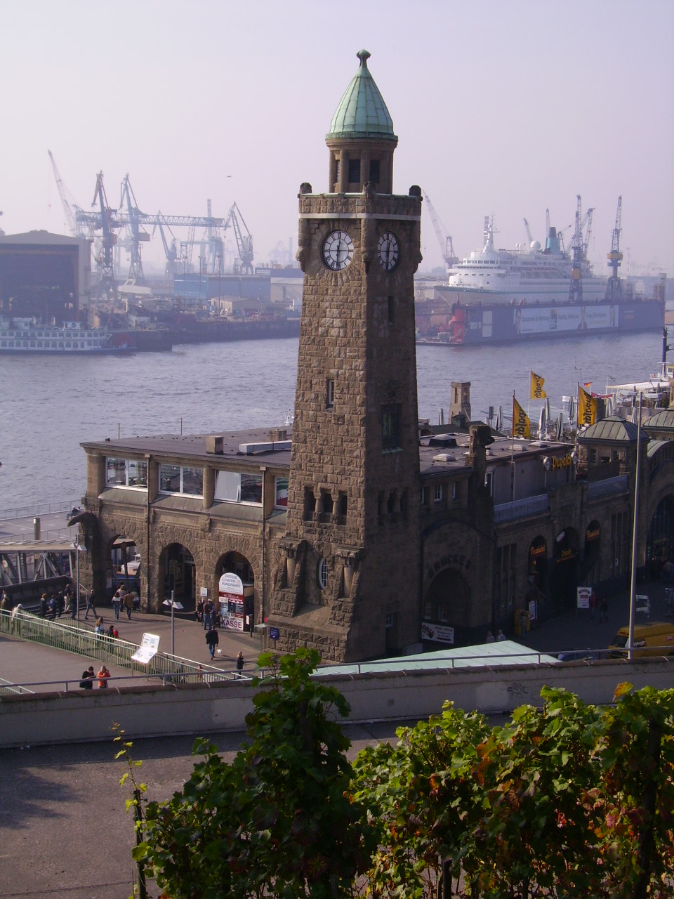http://www.capsandiego.de/CSD_WebCam.html